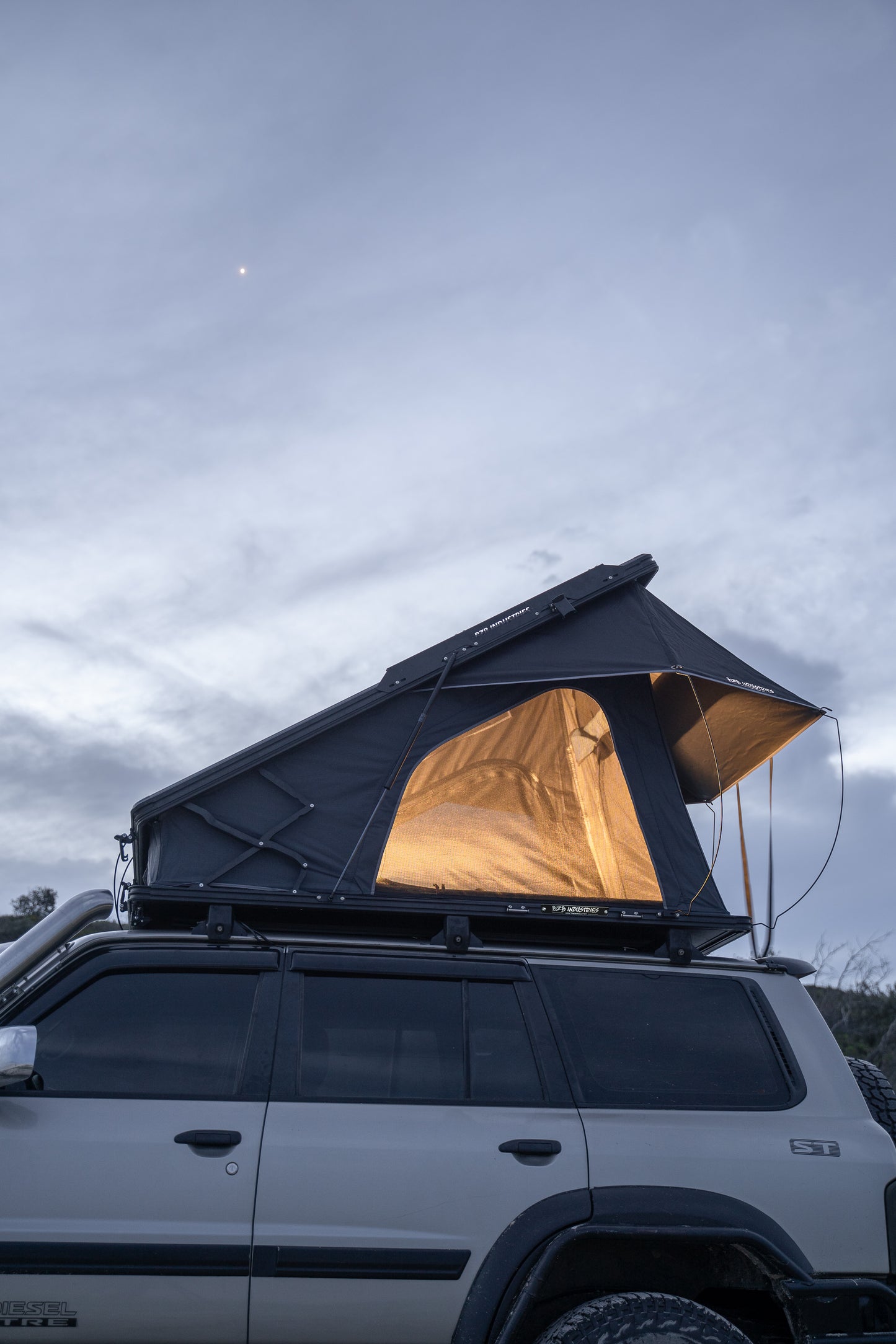 1.3X Rooftop Tent "The Penthouse X"